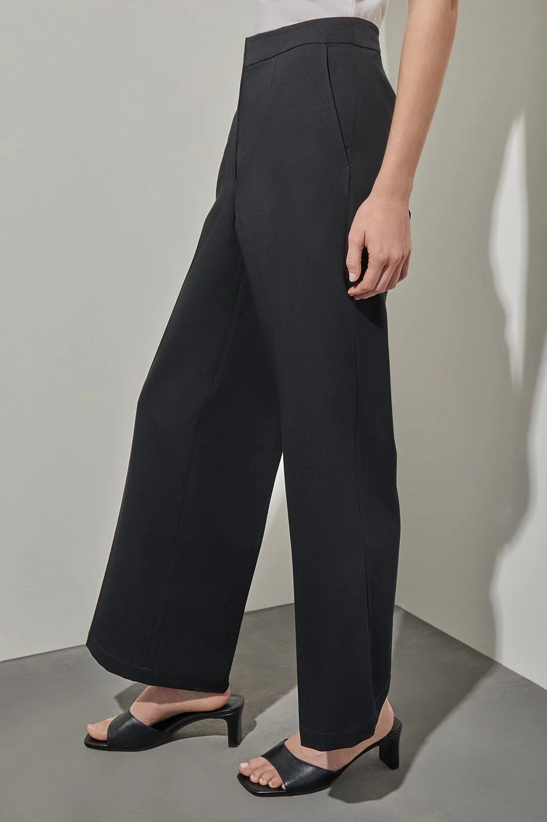 Plus Size Stretch Woven Wide-Leg Pants